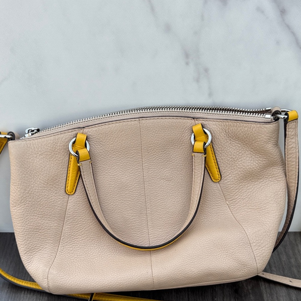 Coach Cream and Yellow Shoulder Bag - Picture 9 of 10